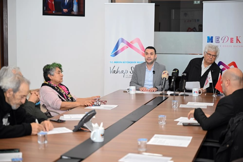 140 eserin yarıştığı Mersin Roman &Ouml;d&uuml;l&uuml; sonu&ccedil;landı