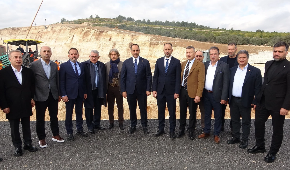 4 bin kişi &ccedil;alışıyor y&uuml;zde 84'&uuml; tamamlandı: &Ccedil;eşmeli-Kızkalesi Otoyolu Mersin turizmine nefes aldıracak