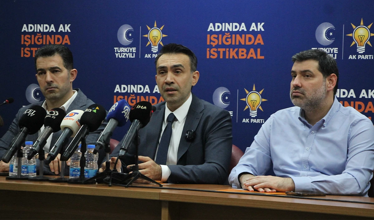 AK Parti Mersin'de &uuml;ye sayısını 209 binin &uuml;zerine &ccedil;ıkardı