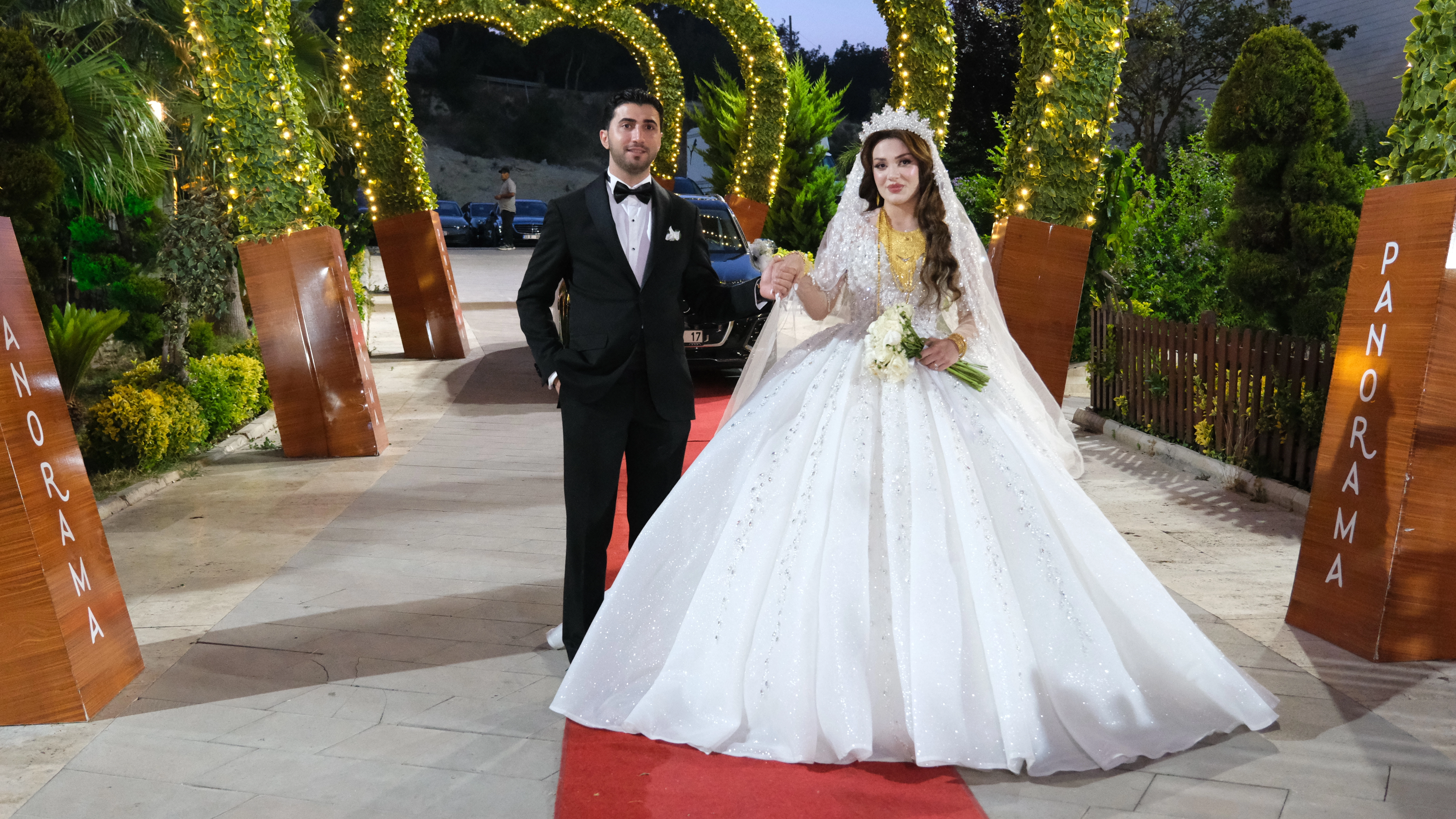 AKY&Uuml;Z VE H&Uuml;SEYNZADE AİLELERİNİN EN MUTLU G&Uuml;N&Uuml;