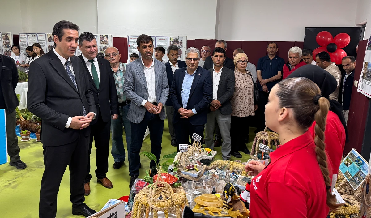Bozyazı'da Bilim Fuarı a&ccedil;ıldı
