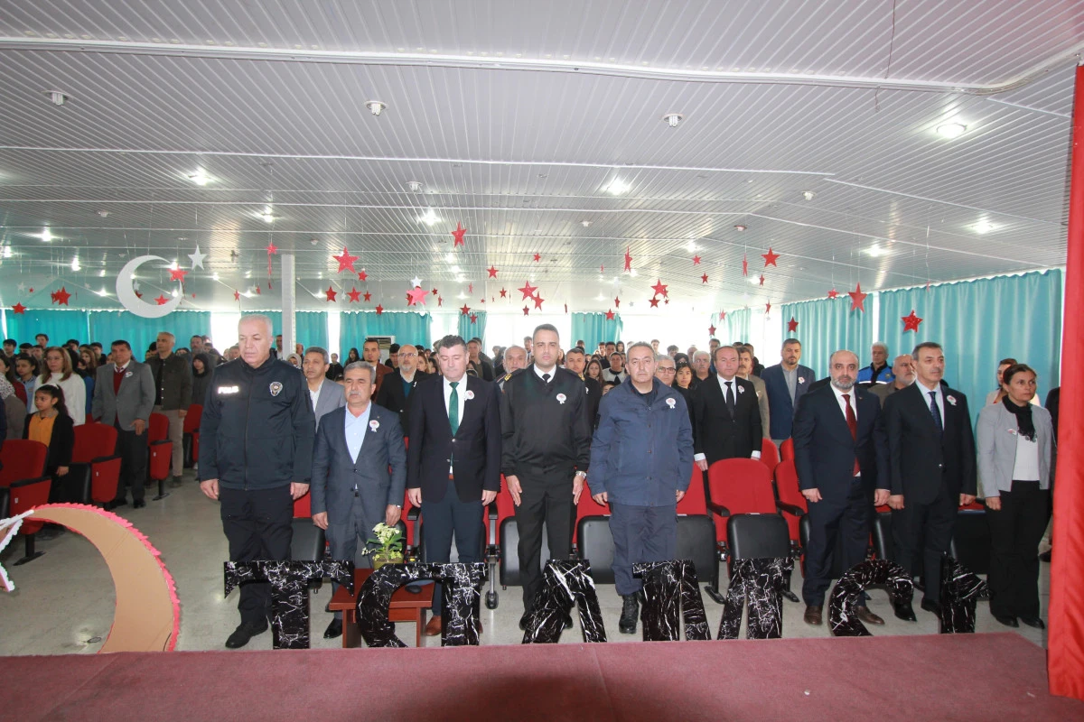 Bozyazı&rsquo;da İstiklal Marşı&rsquo;nın kabul&uuml; programla anıldı