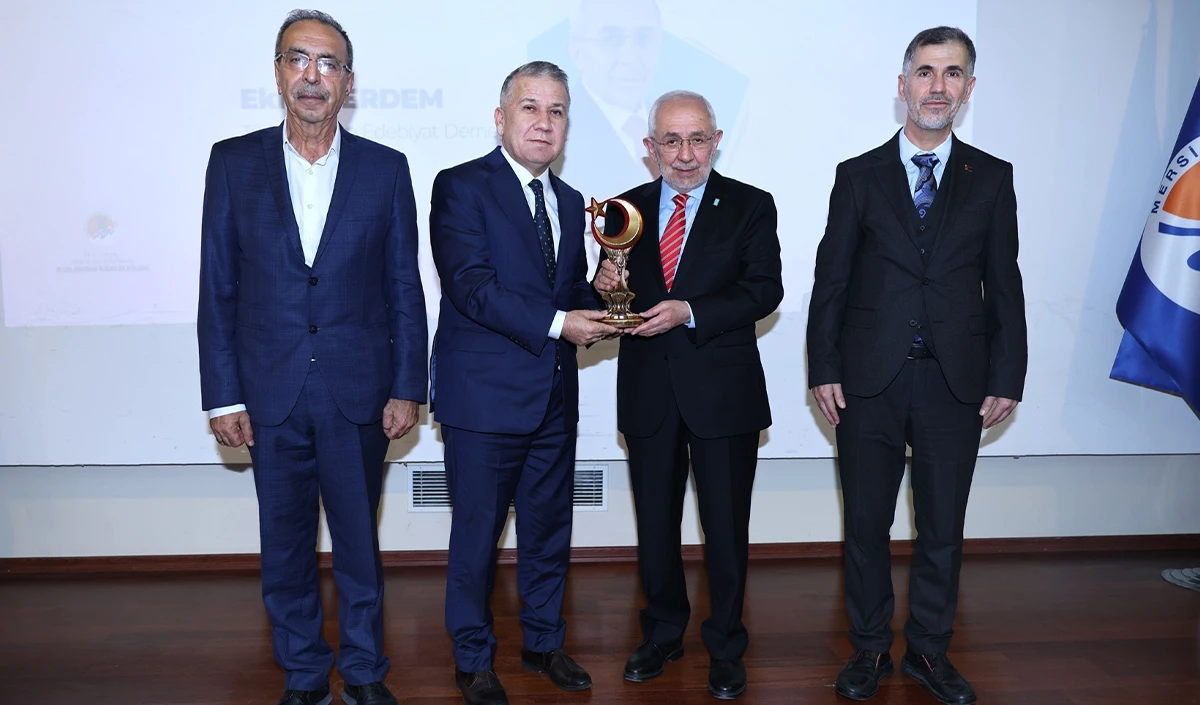 Erdem: "Dil savunması, vatan savunmasıdır"