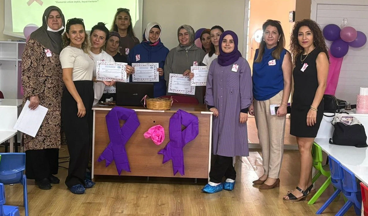 Erdemli’de meme kanseri farkındalık etkinlikleri