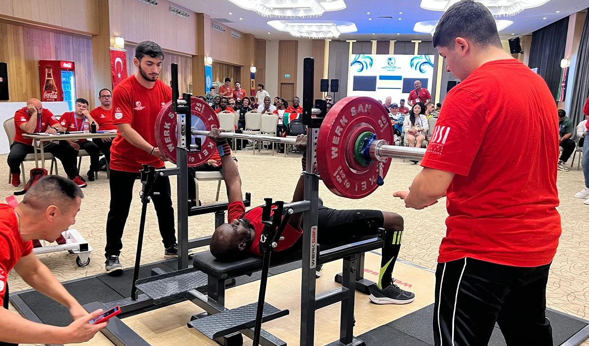 Görme Engelliler Dünya Halter Şampiyonası Mersin'de başladı