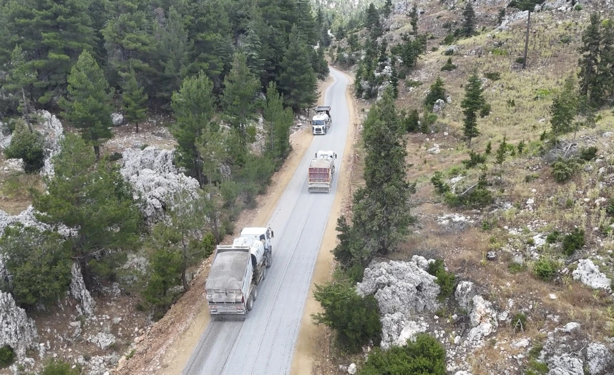 G&uuml;lnar'da yarım asırlık yol sorunu &ccedil;&ouml;z&uuml;ld&uuml;