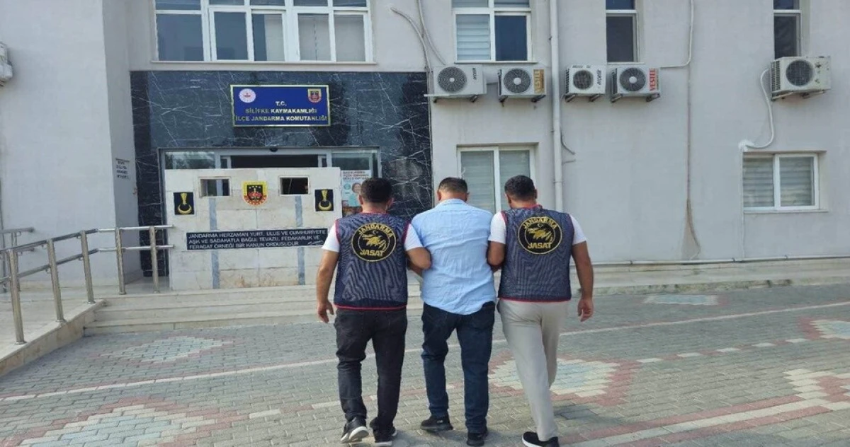 İnterpol tarafından kırmızı bülten ile aranan şahıs Mersin'de yakalandı