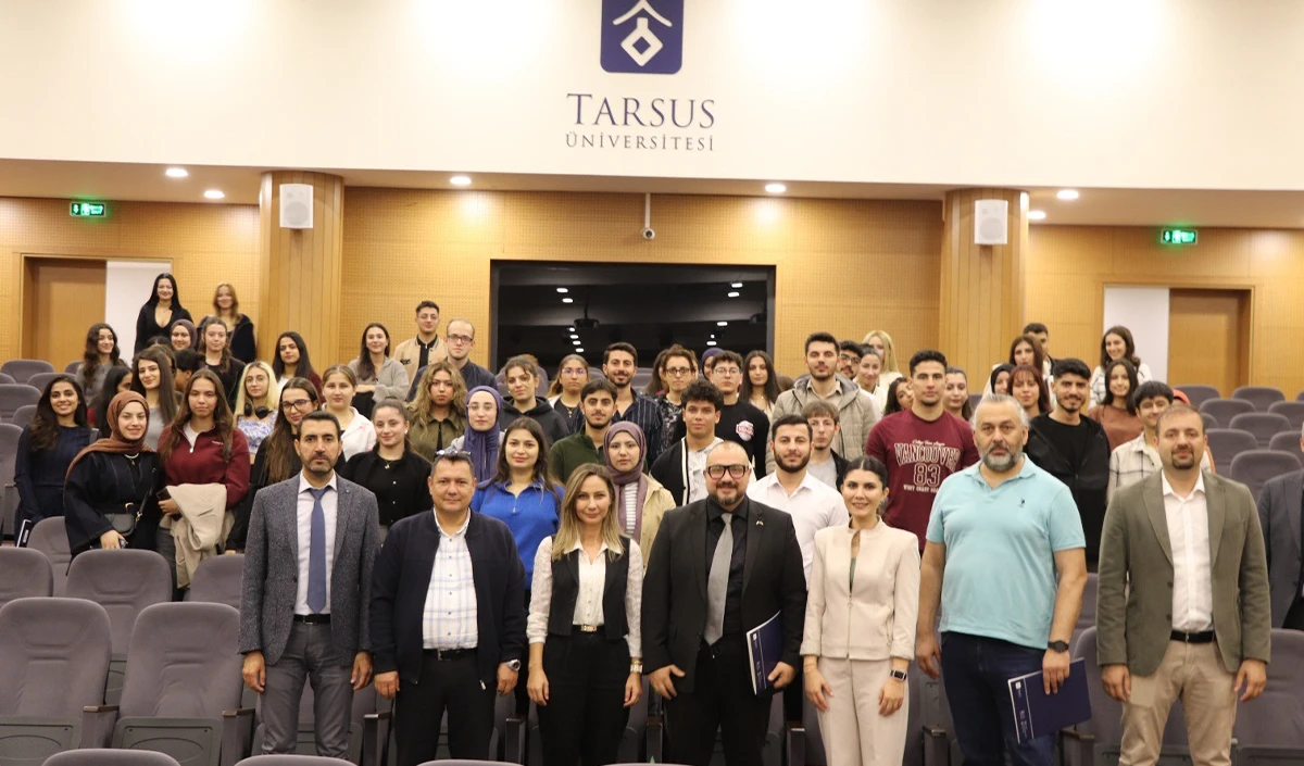 'Kampüs Mersin ve Garaj Mersin' projeleri öğrencilere tanıtıldı