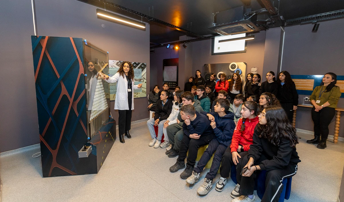  Matematik evi bir yılda binlerce &ouml;ğrenciyi ağırladı