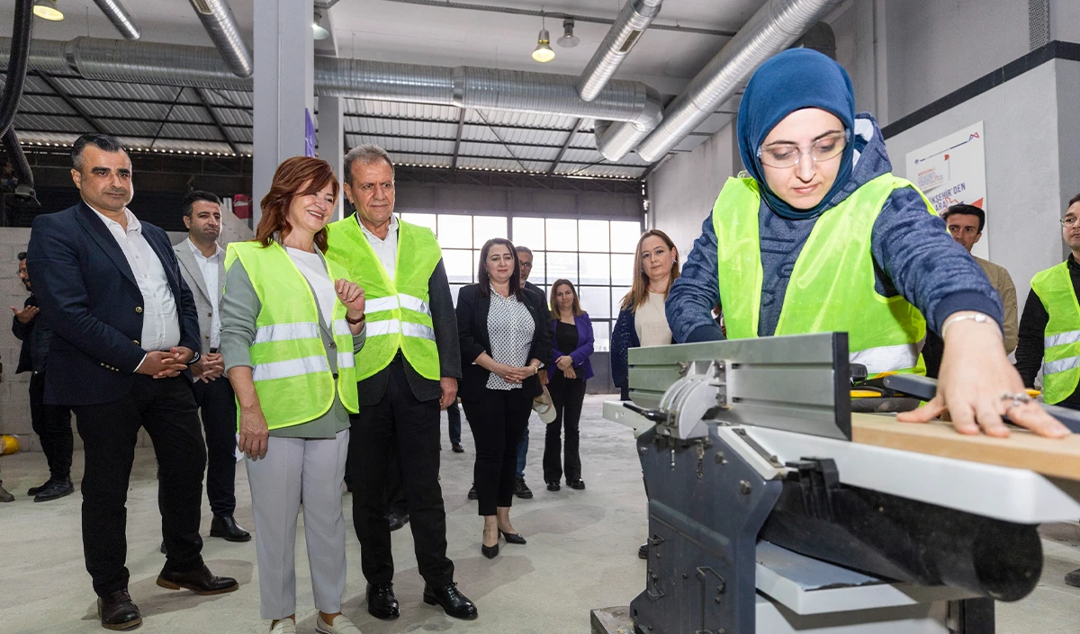  Mersin B&uuml;y&uuml;kşehir Belediyesi, sosyal belediyecilikte &ouml;rnek oldu