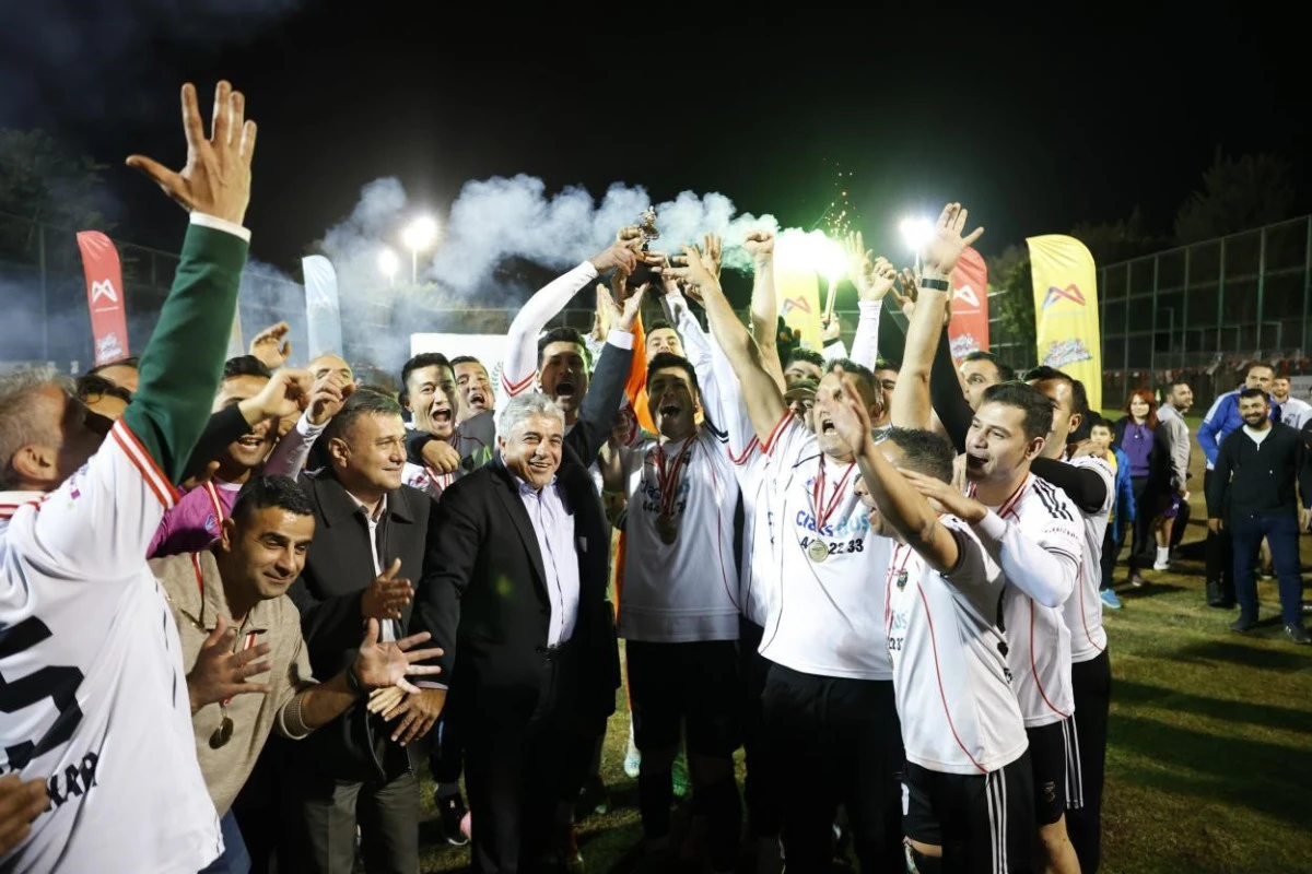 Mersin B&uuml;y&uuml;kşehir Belediyesinde futbol heyecanı sona erdi