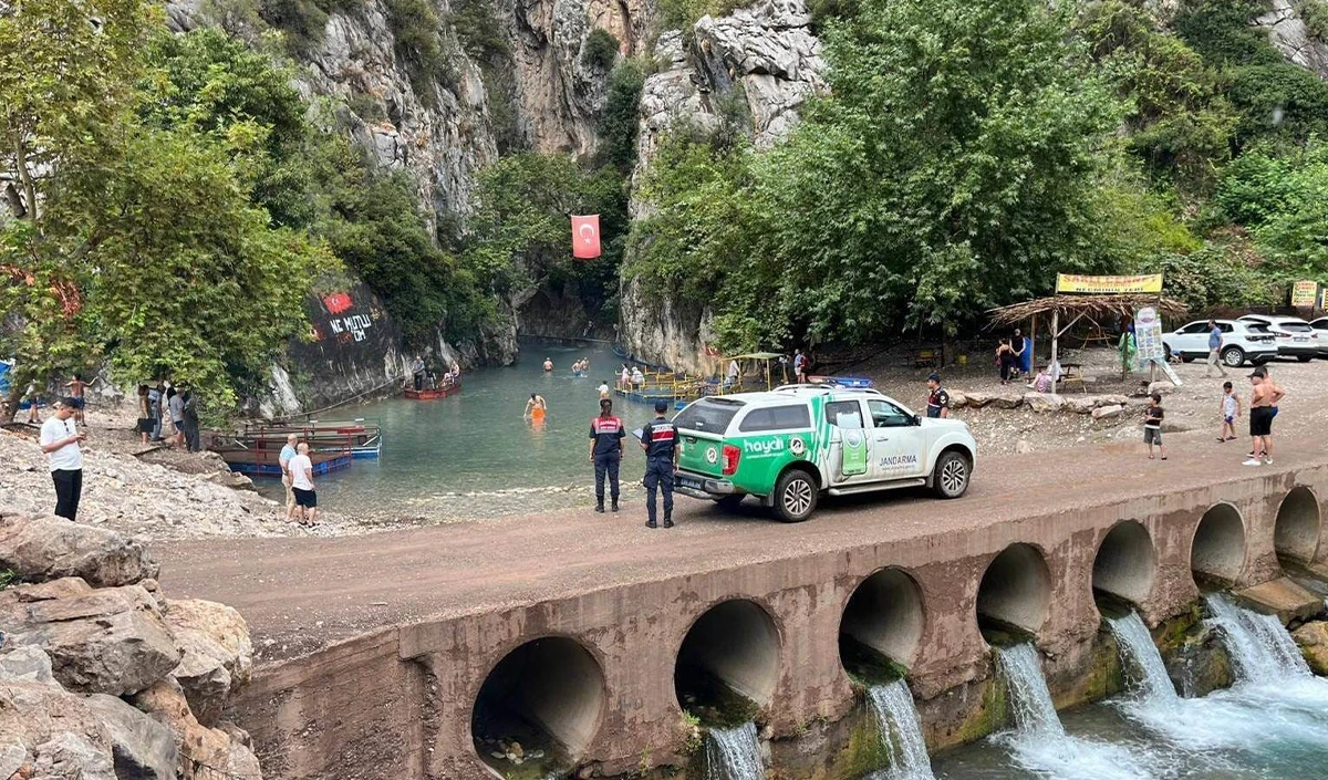 Mersin jandarmasından kaçak avcılık ve yangınlara karşı sıkı denetim 