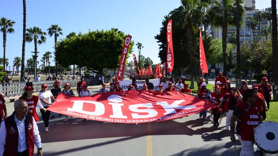 Mersin'de 1 Mayıs coşkuyla kutlandı