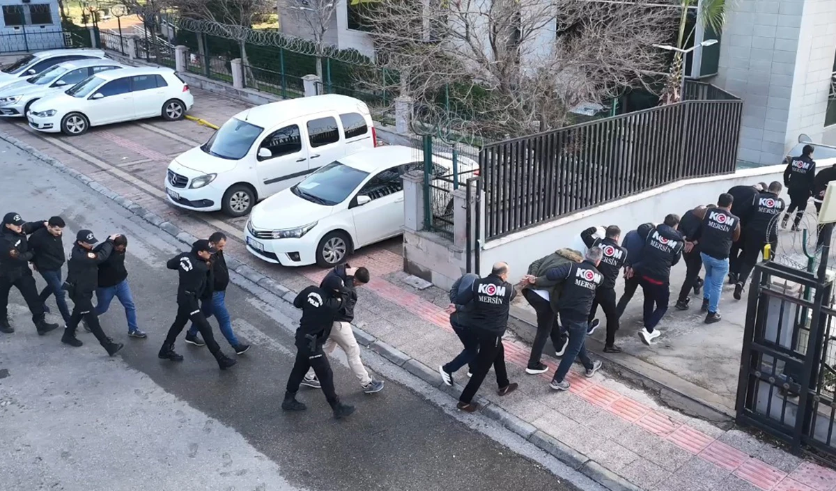  Mersin'de 10 milyarlık su&ccedil; &ouml;rg&uuml;t&uuml; operasyonu: 17 tutuklama