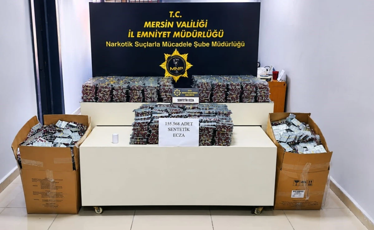 Mersin'de 155 bin 568 adet uyuşturucu hap ele ge&ccedil;irildi, 2 kişi tutuklandı