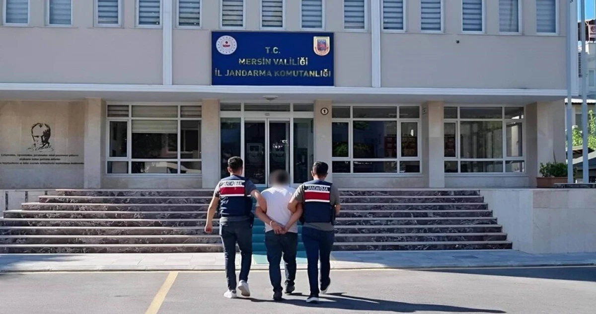 Mersin'de 29,5 yıl hapis cezası ile aranan şahıs jandarmadan kaçamadı