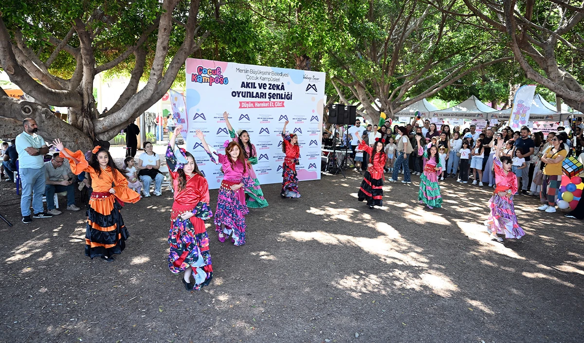 Mersin&rsquo;de &ccedil;ocuklar akıl ve zeka oyunları şenliğinde buluştu