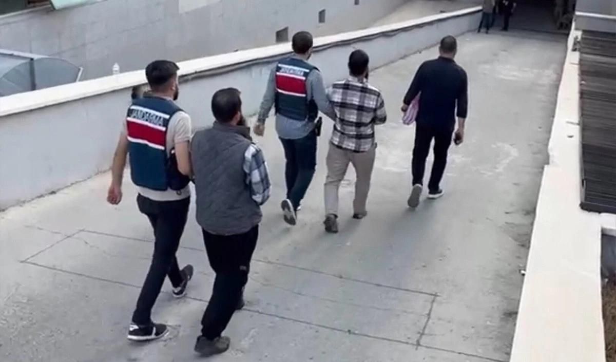 Mersin'de DEAŞ operasyonu: 2 tutuklama