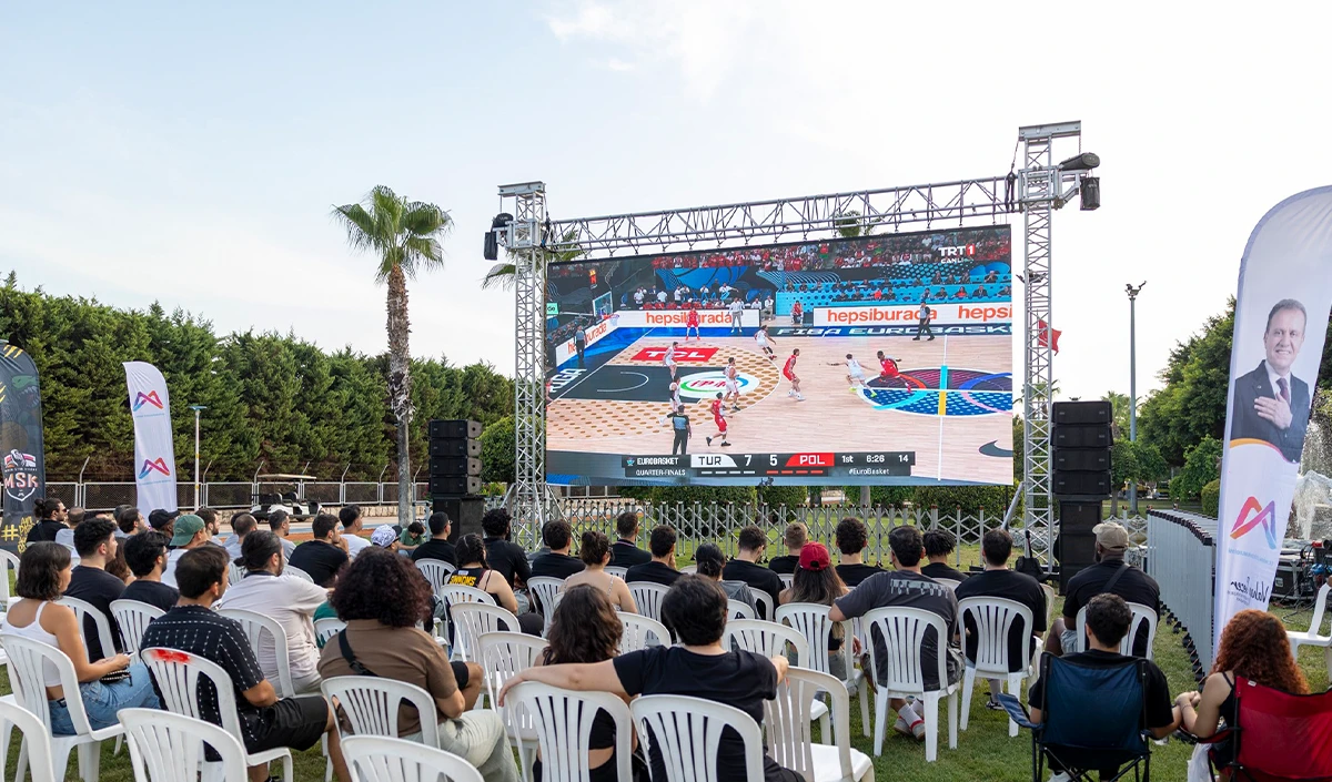Mersin’de dev ekranda EuroBasket heyecanı 