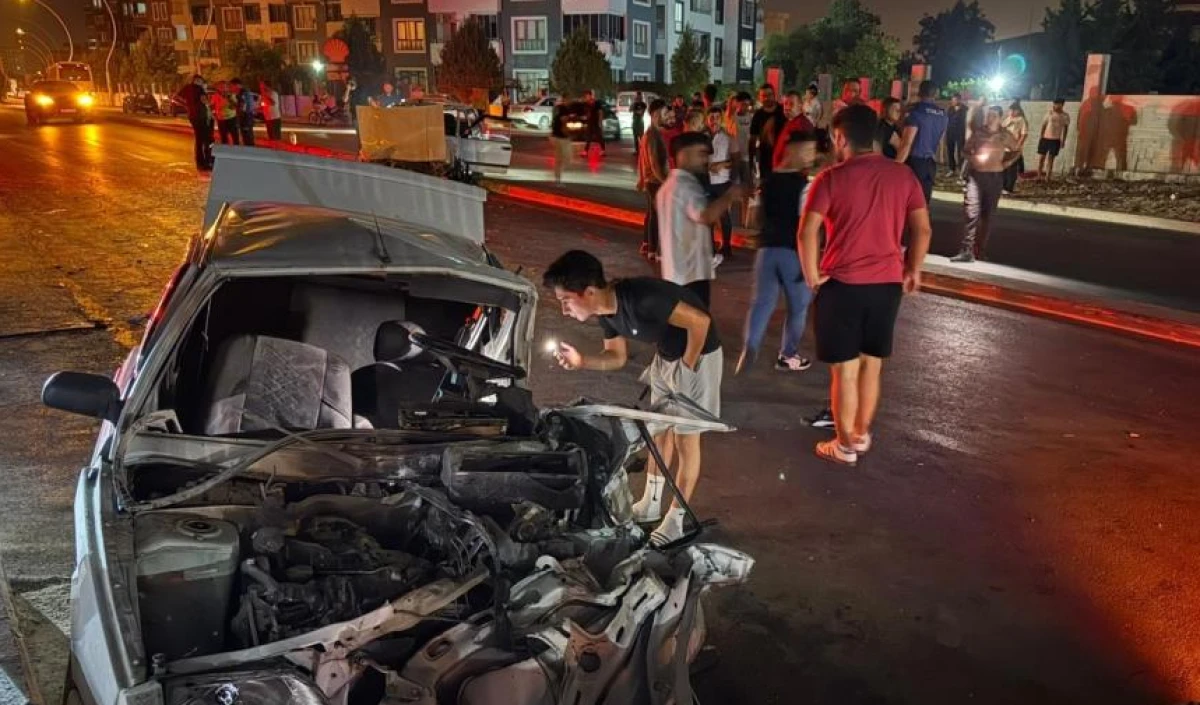 Mersin'de feci kaza: 1 ölü, 8 yaralı