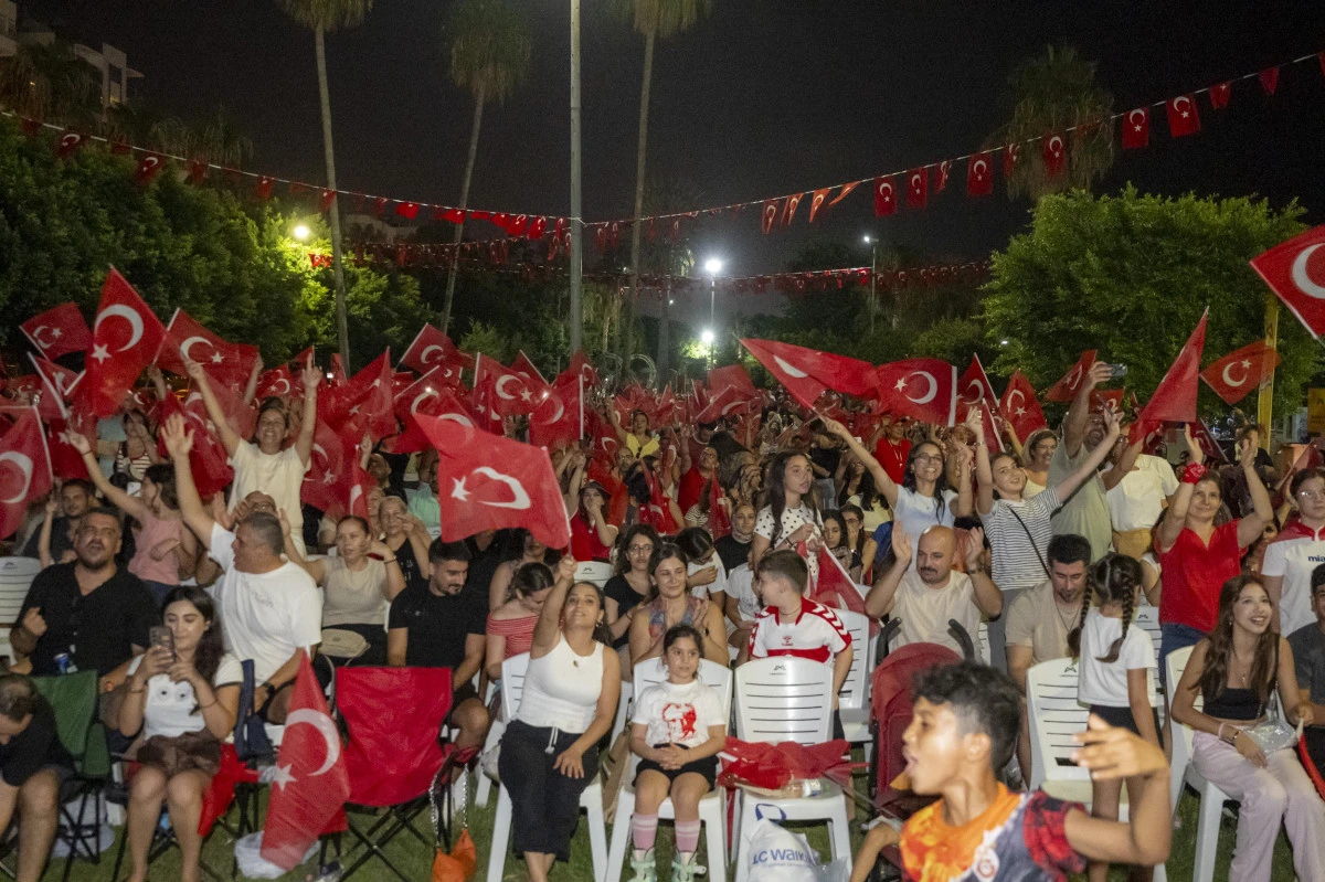Mersin&rsquo;de Filenin Sultanlarının şampiyonluk coşkusu yaşandı