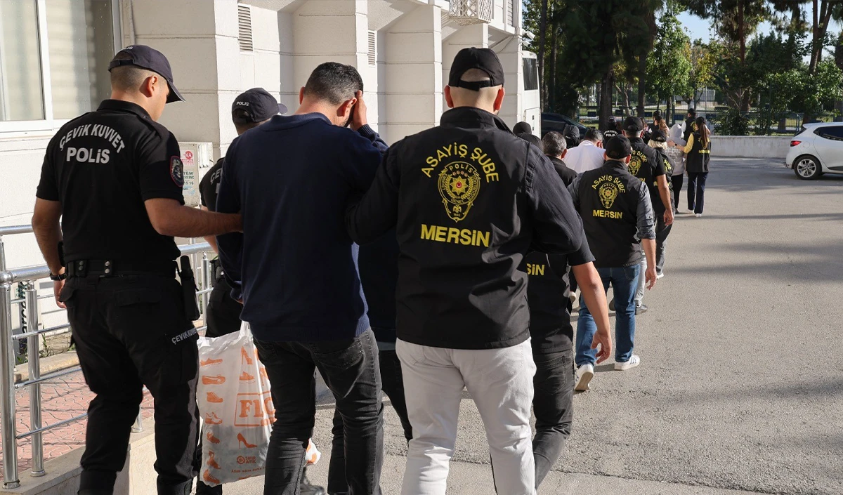 Mersin’de fuhuş operasyonu: 2 tutuklama, 1 kişi sınır dışı edildi
