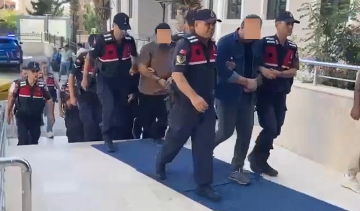 Mersin'de fuhuş operasyonu: 3 tutuklama
