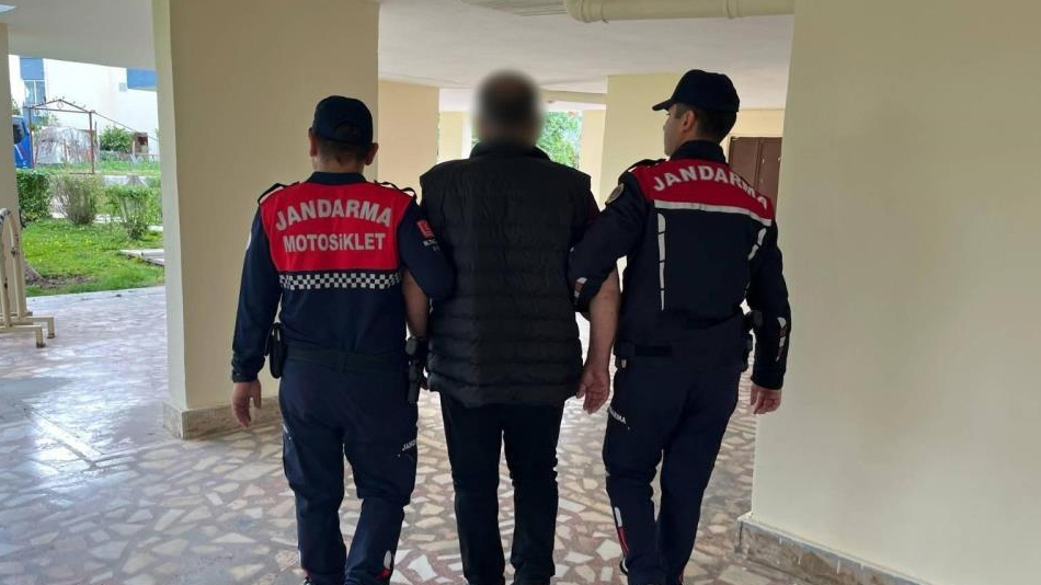 Mersin'de fuhuş ve insan ticareti operasyonu: 2 tutuklama