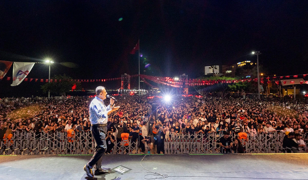 Mersin’de 'Gençlik Festivali' coşkusu tüm kenti sardı