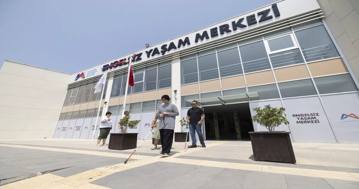 Mersin'de görme engellilere bağımsız yaşam eğitimi