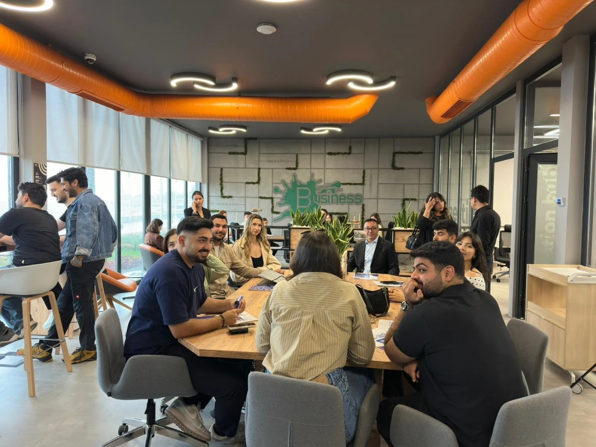 Mersin&rsquo;de iş d&uuml;nyası ve gen&ccedil;ler aynı &ccedil;atıda buluşuyor