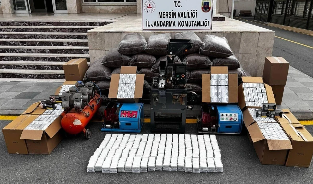  Mersin&rsquo;de ka&ccedil;ak t&uuml;t&uuml;n ve makaron ele ge&ccedil;irildi