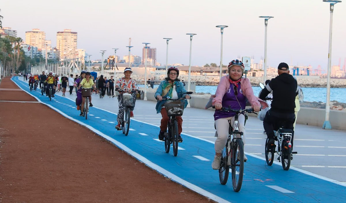 Mersin’de kadınlara ücretsiz bisiklet sürüş eğitimi