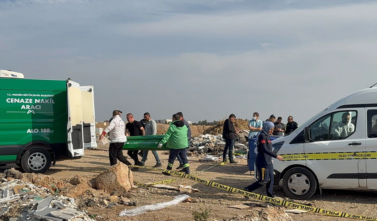 Mersin'de korkunç cinayet: Öldürüp tuzlayıp halıya sarıp çekyatla atmışlar