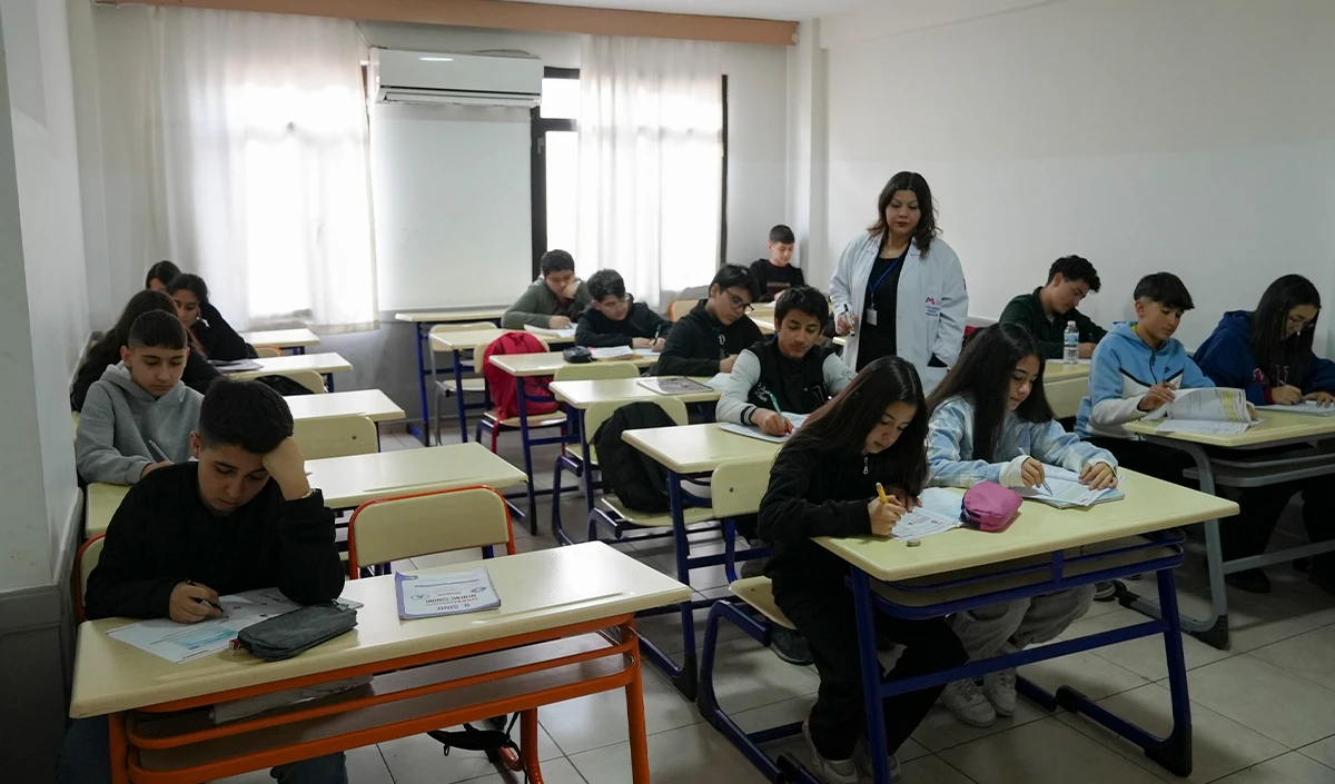  Mersin&rsquo;de &ouml;ğrencilere &uuml;cretsiz eğitim desteği