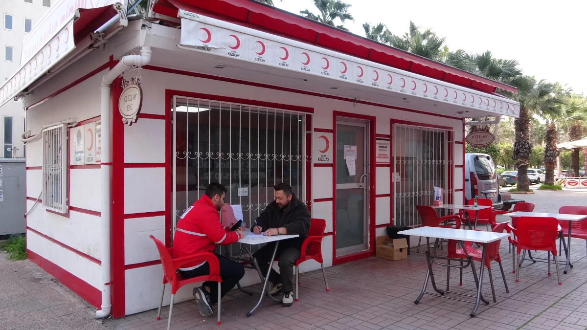 Mersin'de Ramazan'da kan bağışı d&uuml;şt&uuml;