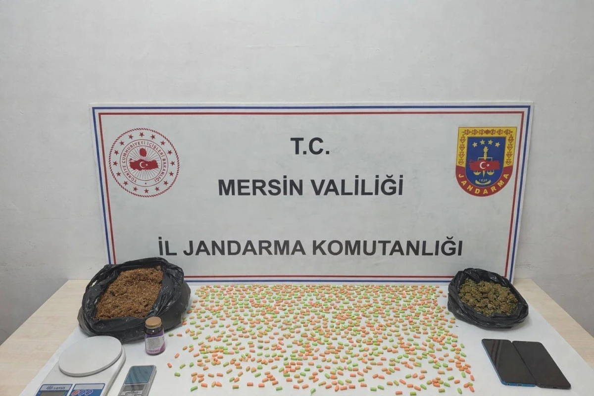 Mersin'de uyuşturucu taciri 2 ş&uuml;pheli yakalandı