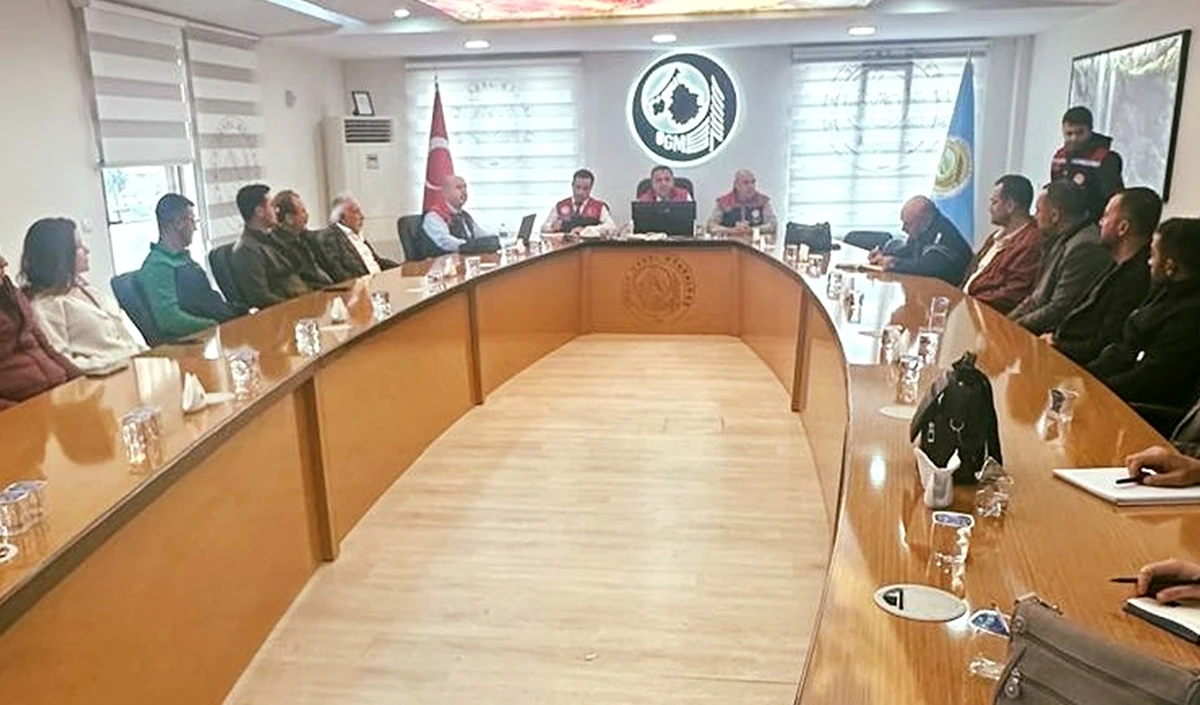 Mersin&rsquo;de zeytinyağı ve sofralık zeytin &uuml;retimi bilgilendirme toplantısı