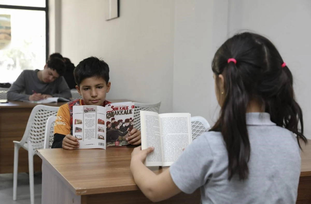 Mersin&rsquo;e dijital k&uuml;t&uuml;phane uygulaması geldi