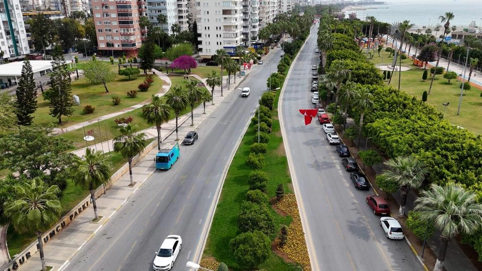  Mersin'in estetiği fidanlık yerleşkesinden sağlanıyor