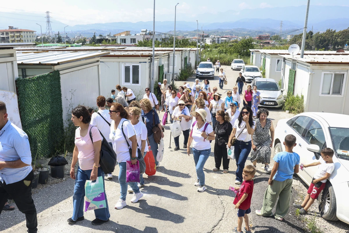 Mezitli'nin kadınları Hatay'da dayanışma i&ccedil;in buluştu