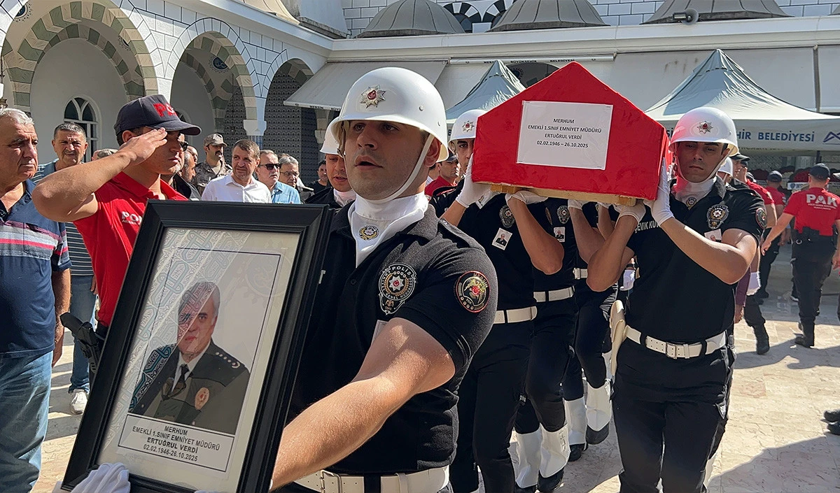 Şehit Emniyet Müdürü Altuğ Verdi'nin babası Mersin'de toprağa verildi