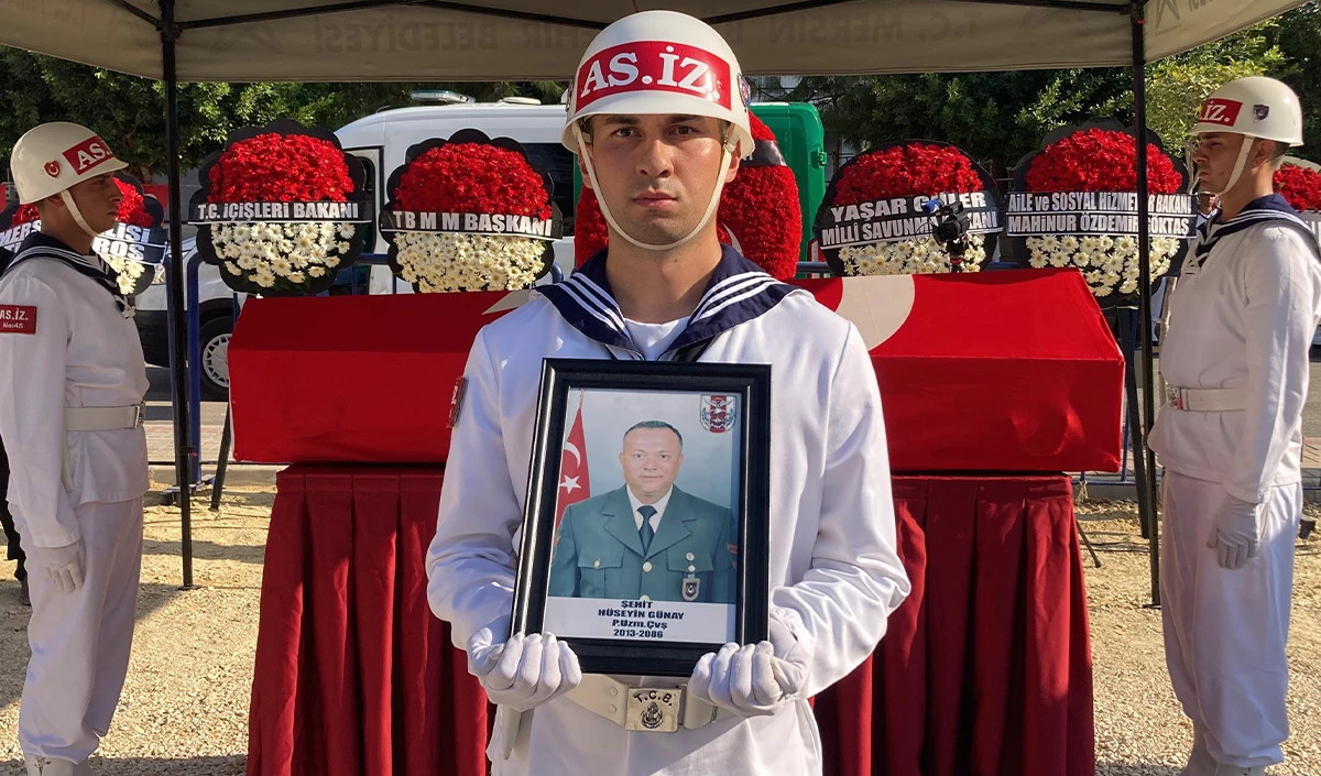 Şehit uzman çavuş son yolculuğuna uğurlandı