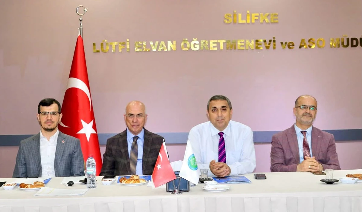 Silifke'de İl&ccedil;e M&uuml;ft&uuml;leri Toplantısı ger&ccedil;ekleştirildi