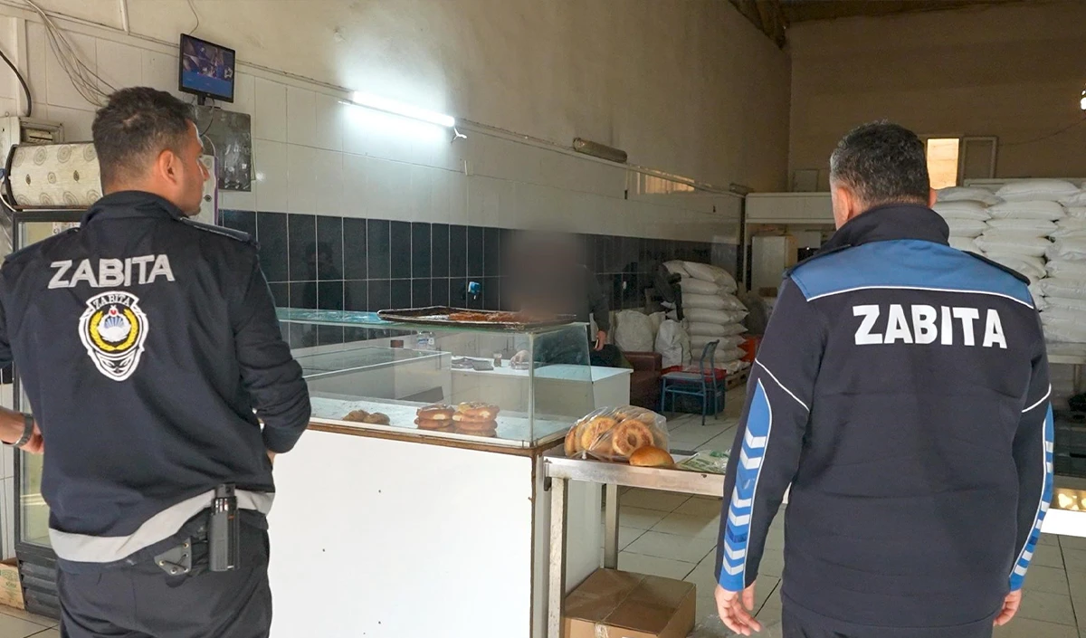 Tarsus’ta okul kantinlerine ürün veren imalathane hijyen ihlali nedeniyle mühürlendi