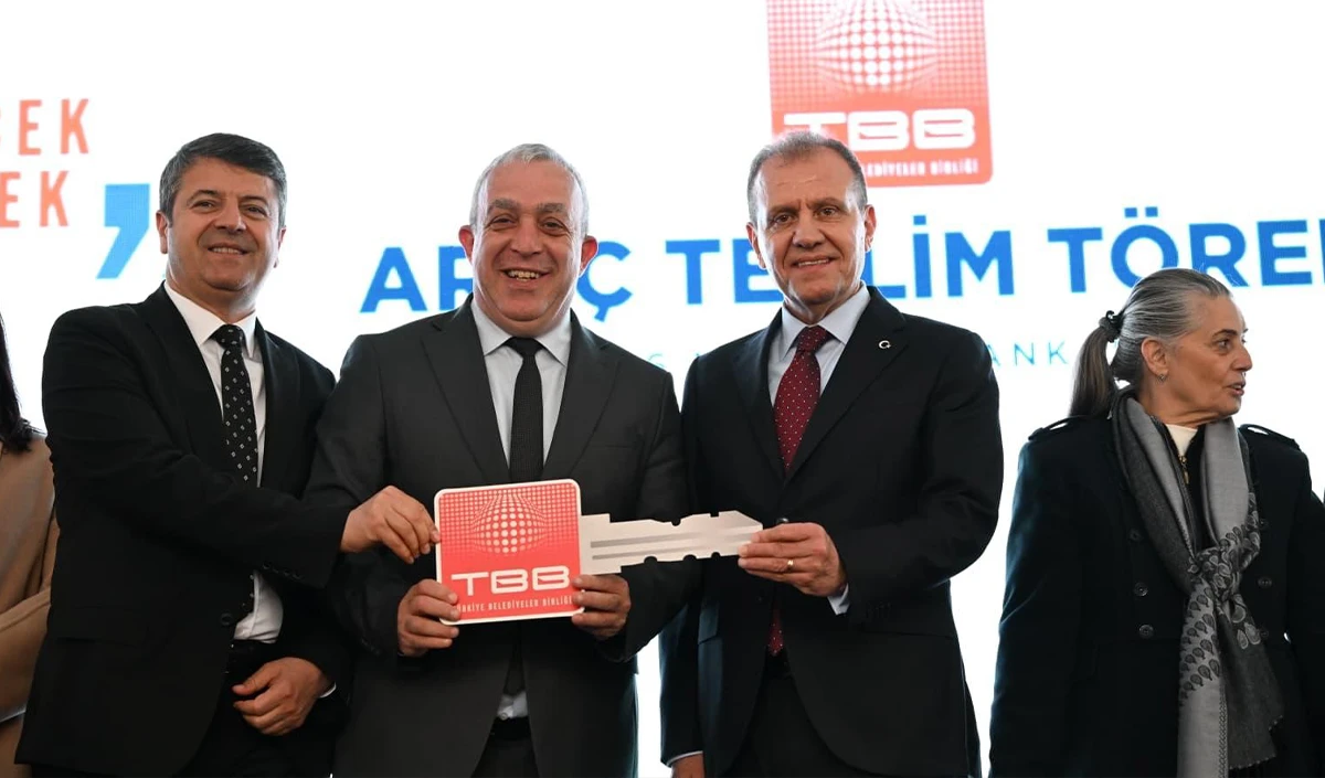 TBB&rsquo;den 88 belediyeye 90 hizmet aracı desteği