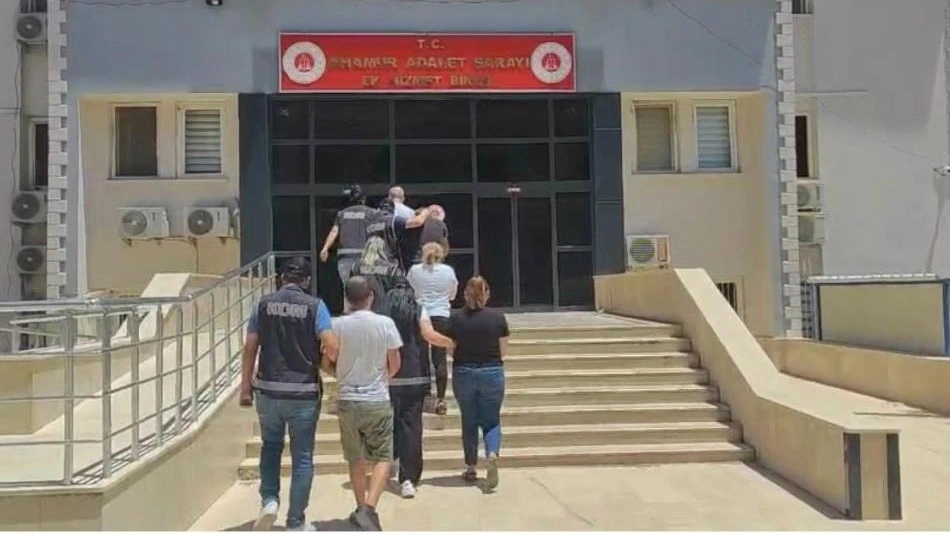 Tefecilere operasyon: 100 milyonluk haksız kazanç sağlamışlar